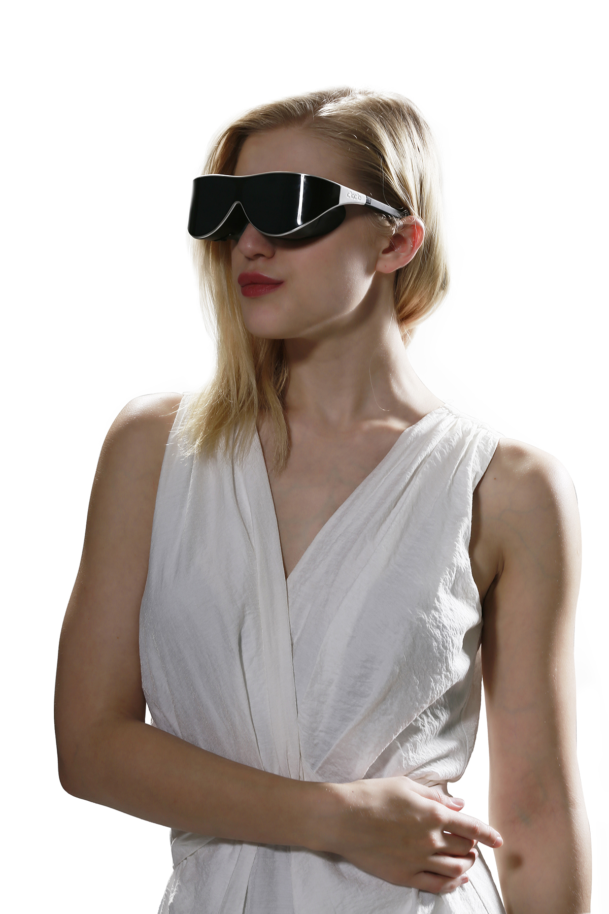 World’s Lightest Wireless Immersive Virtual Reality Glasses Emerge: Dlodlo