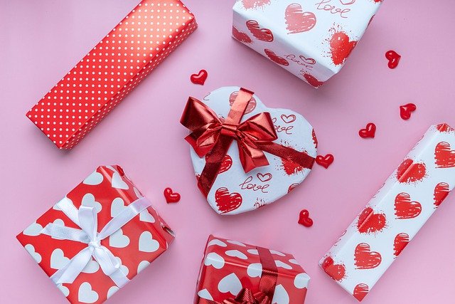 Valentine’s Day Gifts That’ll Make ‘Em Swoon