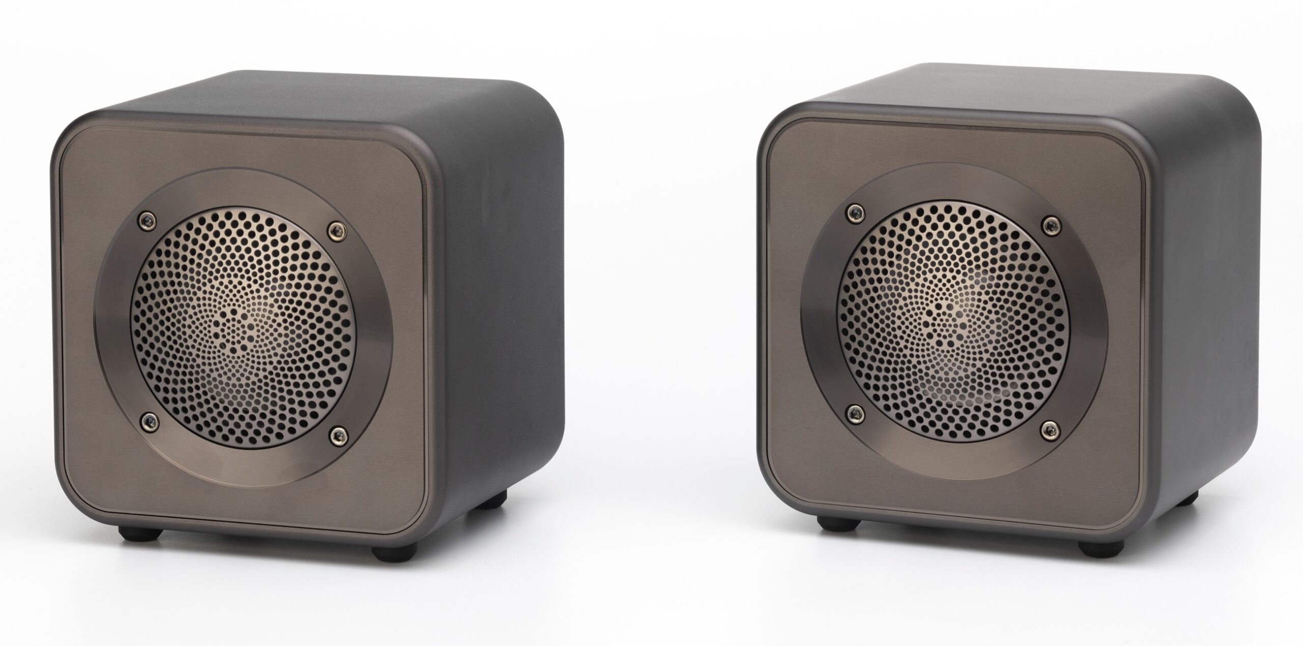 Mitchell Acoustics’ uStream Go True Wireless Stereo Bluetooth Speakers for Valentine's Day
